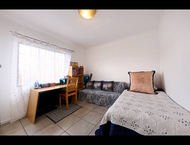 3 BEDROOM TOWNHOUSE FOR SALE IN HALFWAY GARDENS